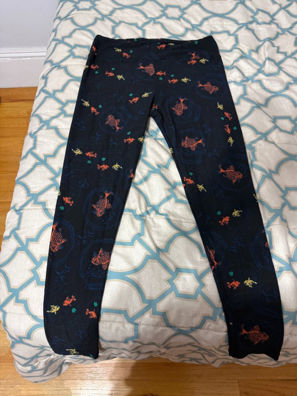 NWOT LuLaRoe Black Orange Goldfish Print Leggings Tall & Curvy 🧡